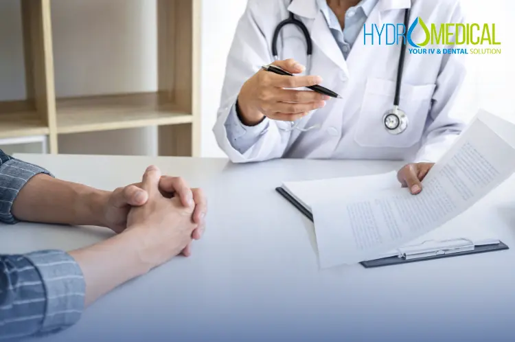 An English-speaking doctor at Hydro Medical Bali provides a consultation for rabies risk.