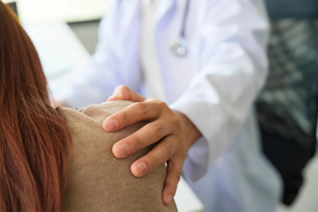 A doctor at Hydro Medical providing a confidential STD consultation.