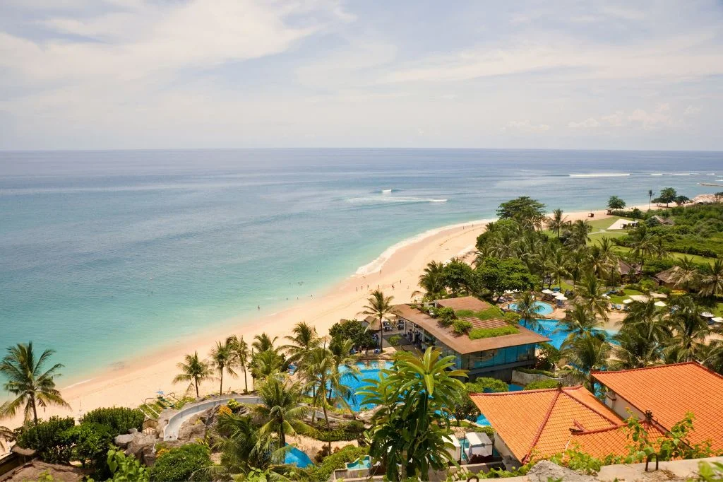 The beach view of Canggu, highlighting the red zones in Bali