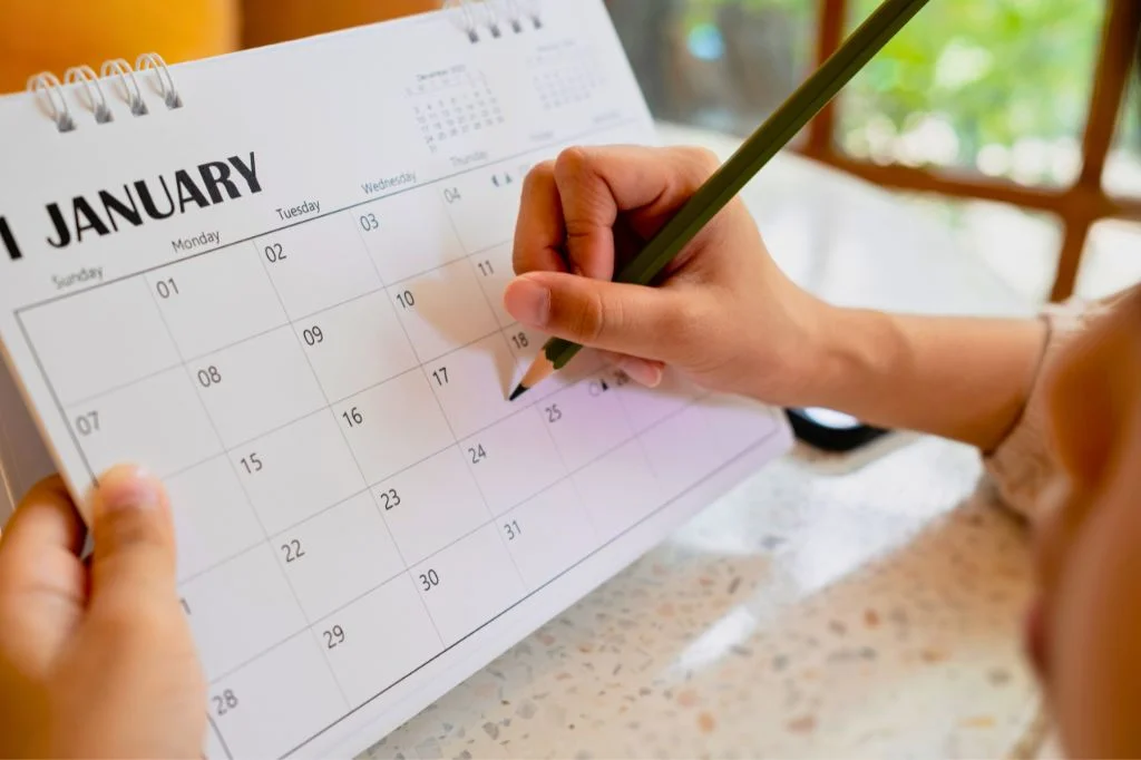 Calendar marking days passed since dog bite, illustrating delayed rabies treatment timeline.