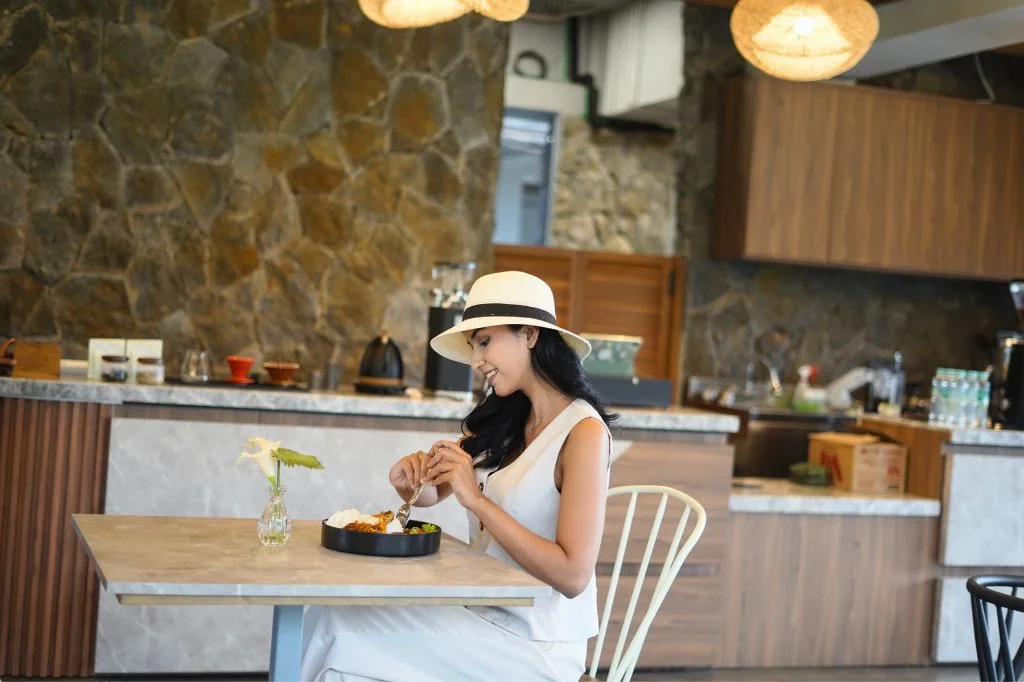 An active expat maintaining health and productivity while living in Bali.