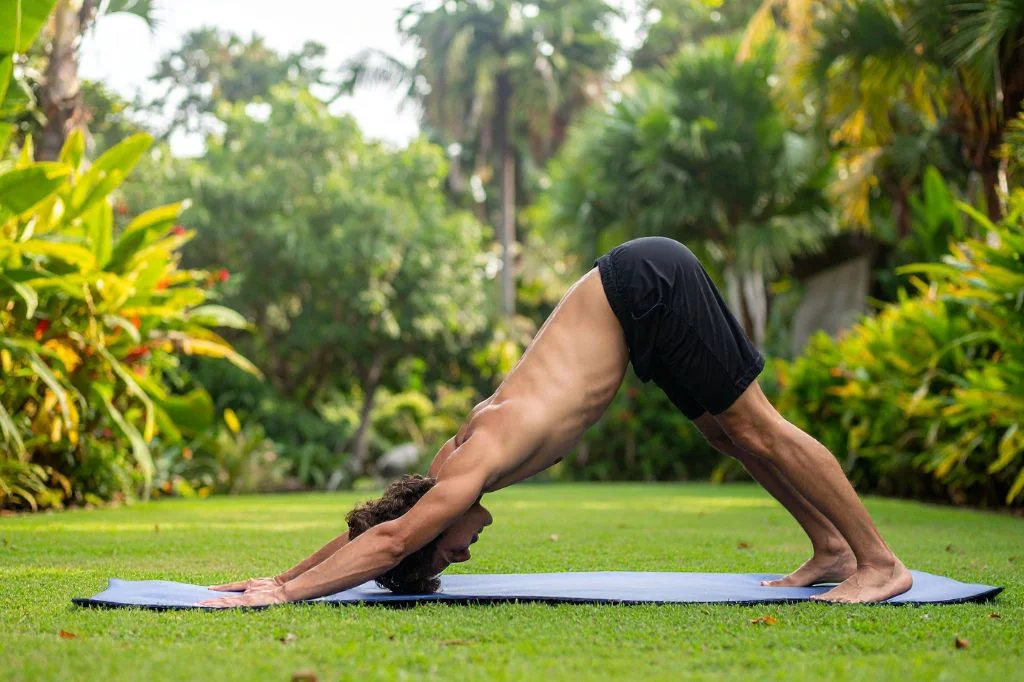 A healthy expat achieving hormonal balance and stress recovery through specialist medical care in Bali.