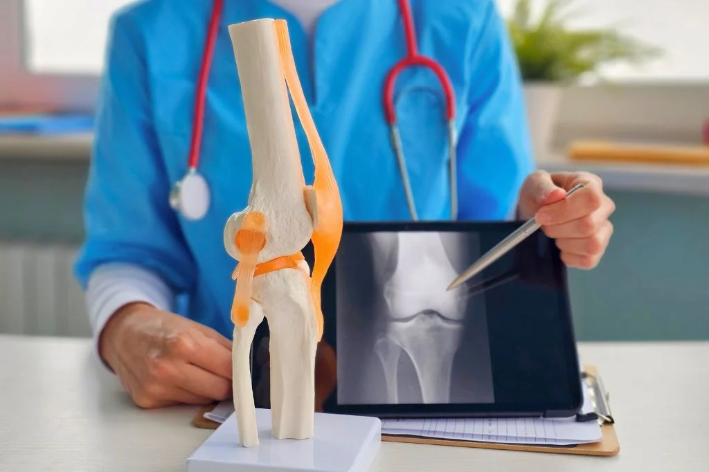 Expert bone and joint health consultation with an internist at Hydro Medical Clinic Bali.