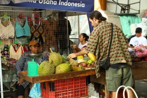 Exploring Bali markets for foods that support strong teeth.