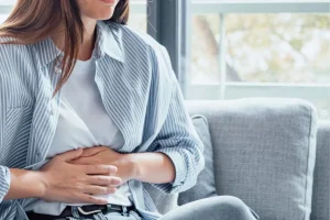Managing severe period pain and menstrual cramps during a Bali holiday.