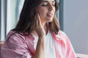 Managing jaw pain and gum swelling in Bali.