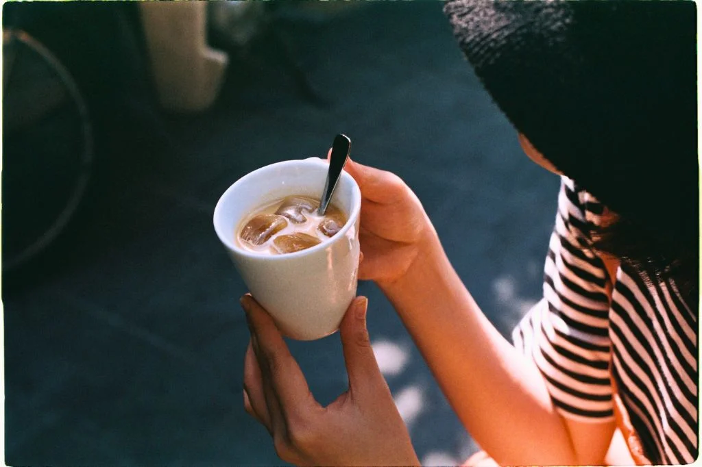 Managing tooth sensitivity to cold drinks in Bali