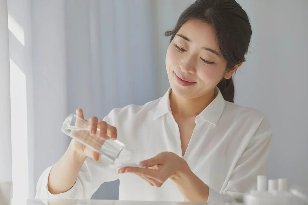 Person looking at a shelf of skincare products while traveling in Bali