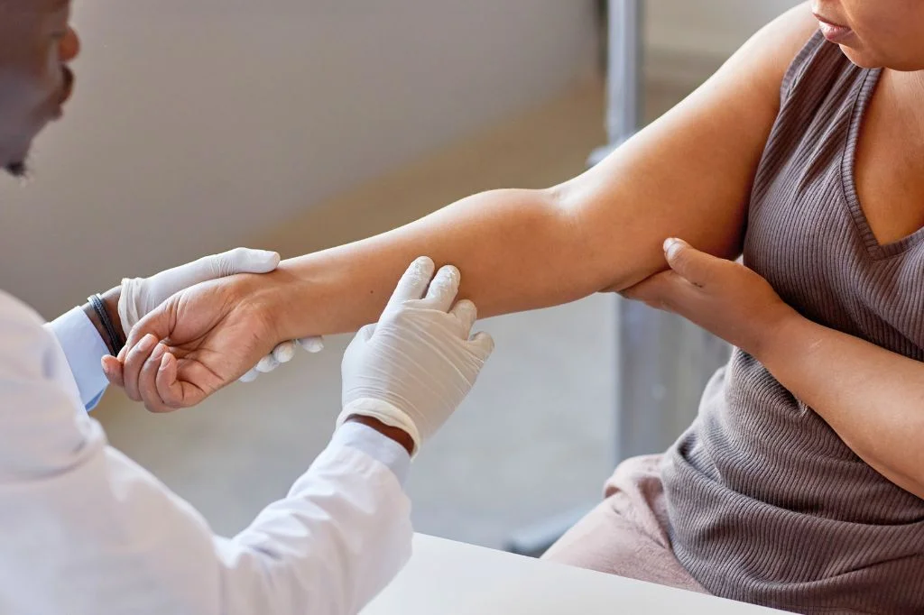 Dermatologist attending to a patient promptly in a Bali clinic